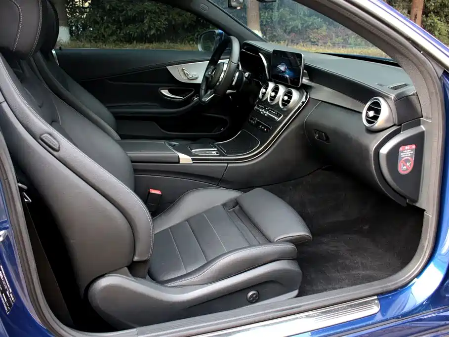 Mercedes-Benz C-Class 2019 — фото 9