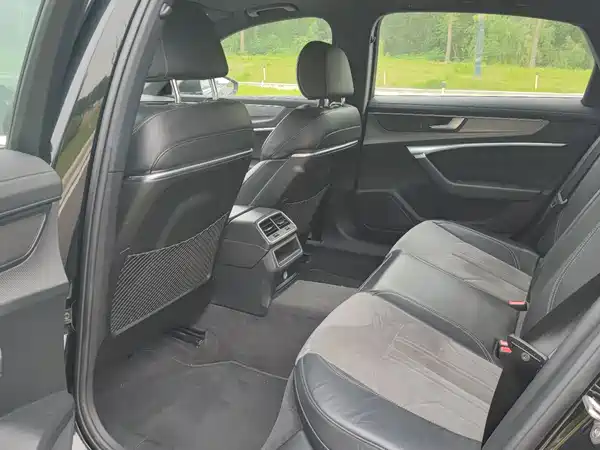 Audi A6L 2022