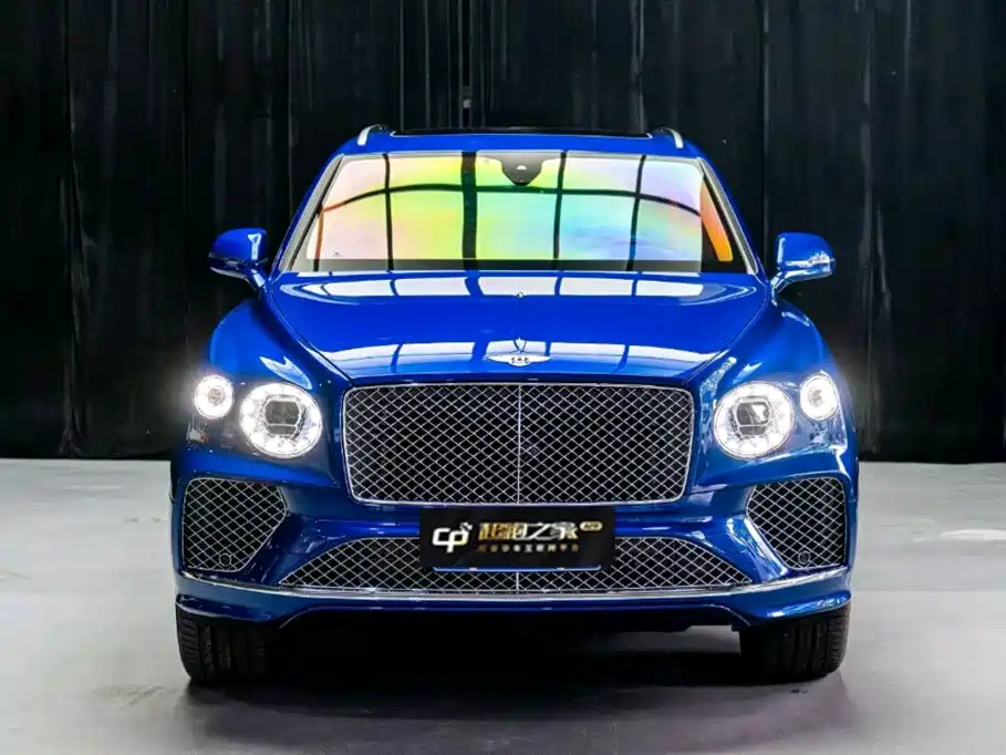 Bentley Bentayga 2022 — фото 2