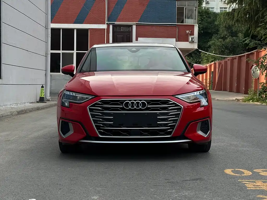 Audi A3 2022 — фото 2