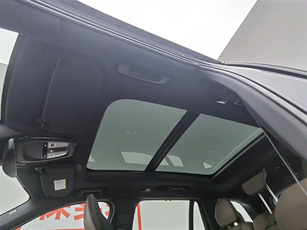 Volvo XC90 2023 — фото 14