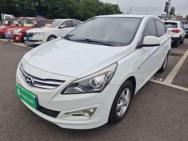 Hyundai Accent 2014