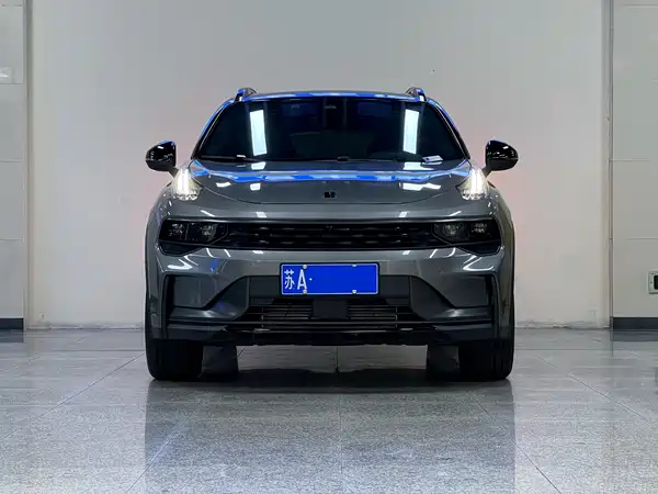Lynk & Co 01 2021
