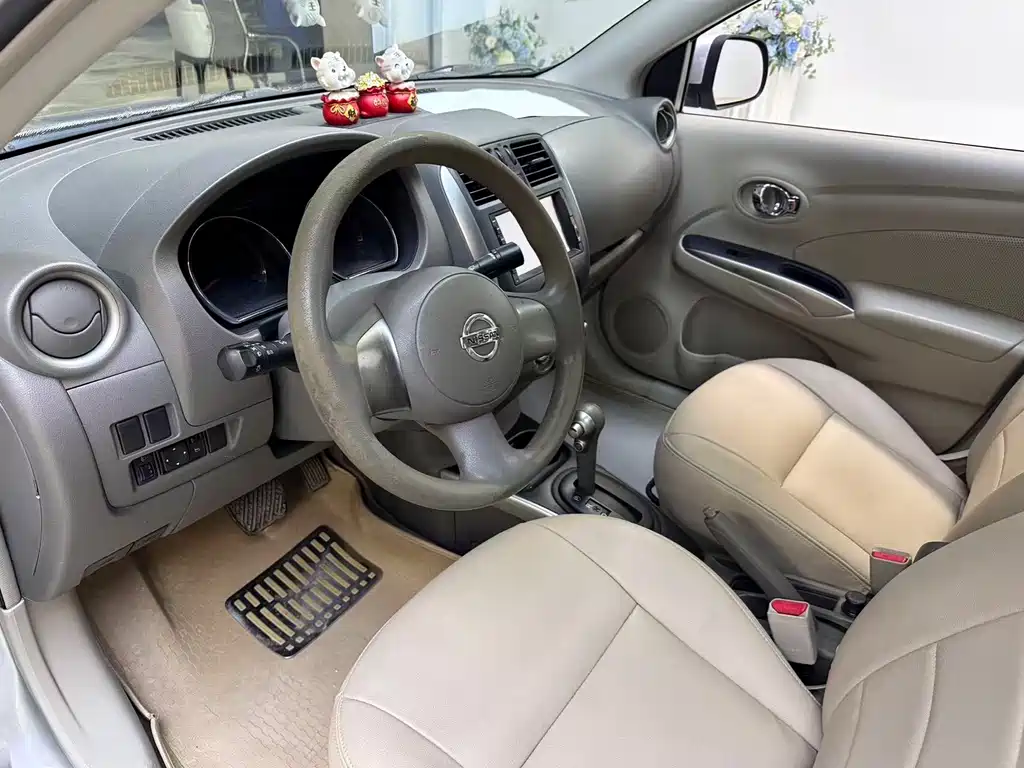 Nissan Sunny 2014 — фото 7