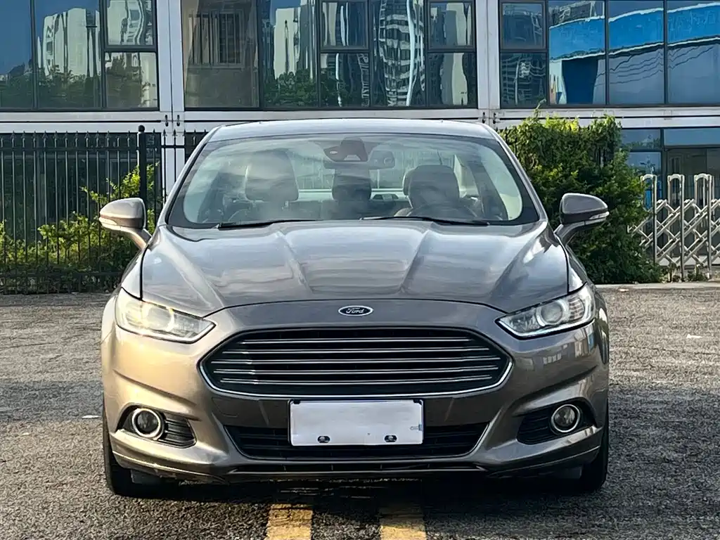 Ford Mondeo 2013 — фото 2