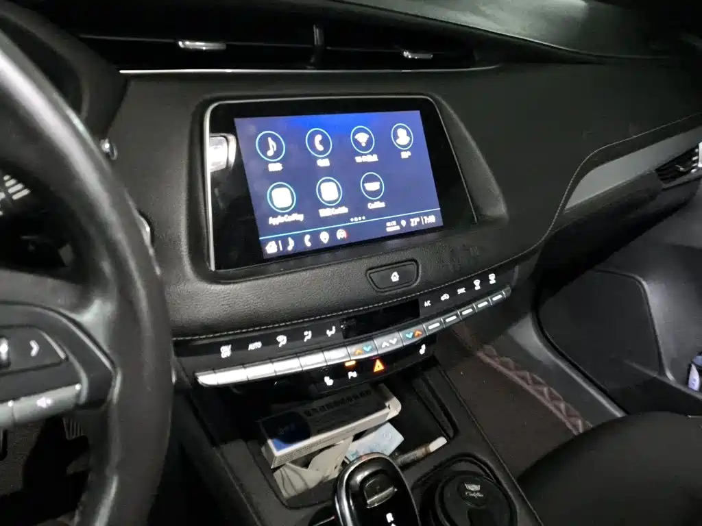 Cadillac XT4 2021 — фото 10