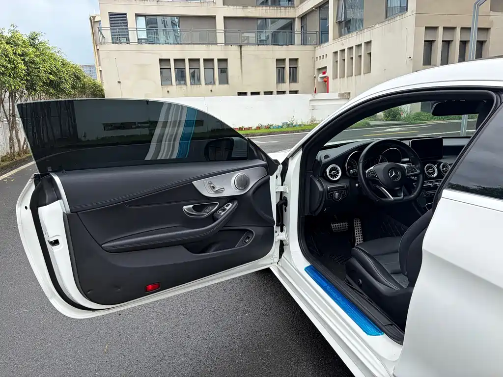 Mercedes-Benz C-Class 2017 — фото 10