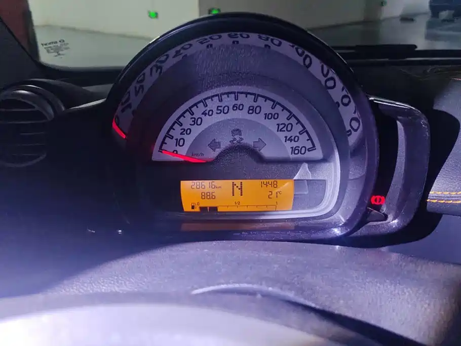 smart Fortwo 2015 — фото 14