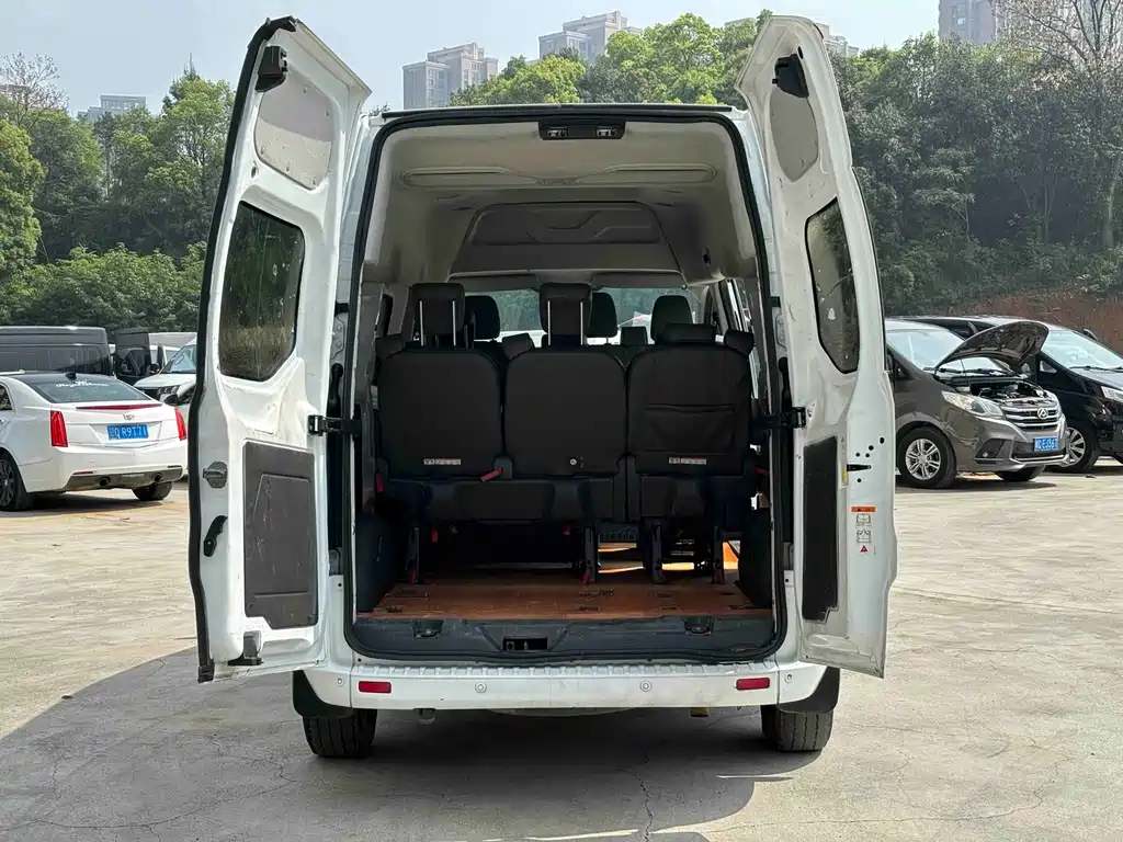 Ford Transit 2021 — фото 11