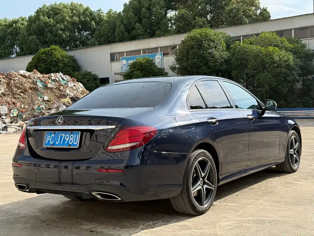 Mercedes-Benz E-Class 2019 — фото 13