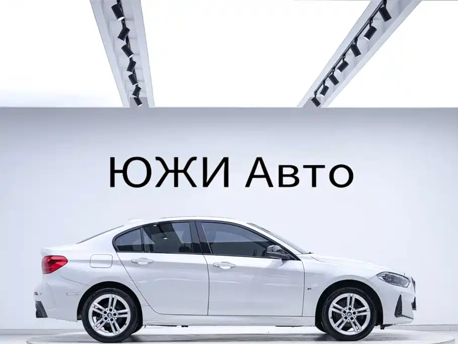 BMW 1 Series 2023 — фото 2