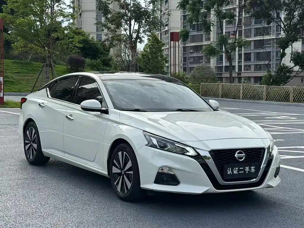 Nissan Teana 2022 — фото 3