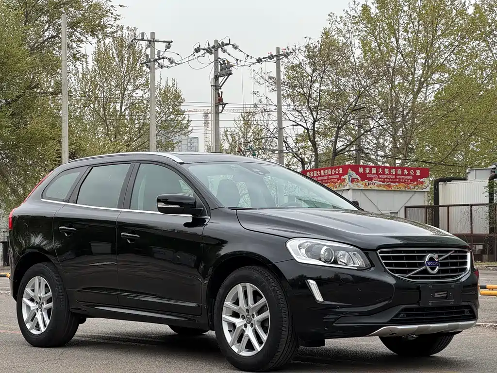 Volvo XC60 2016 — фото 3