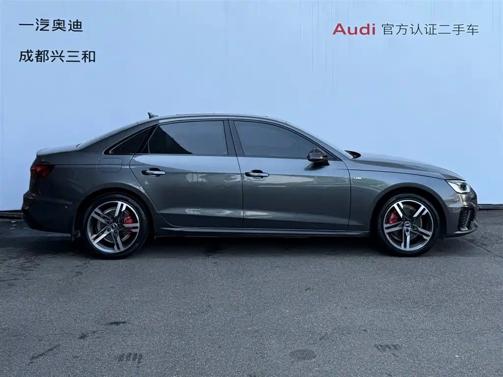 Audi A4L 2023 — фото 2