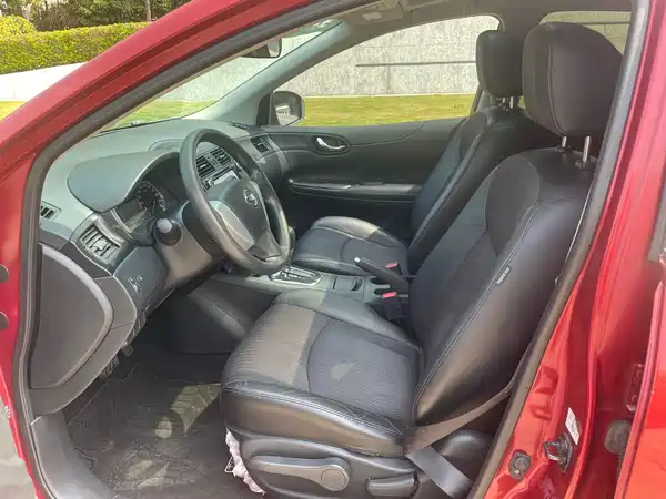 Nissan Tiida 2011