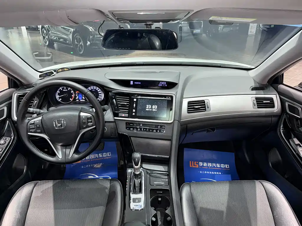 Honda Spirior 2017 — фото 10