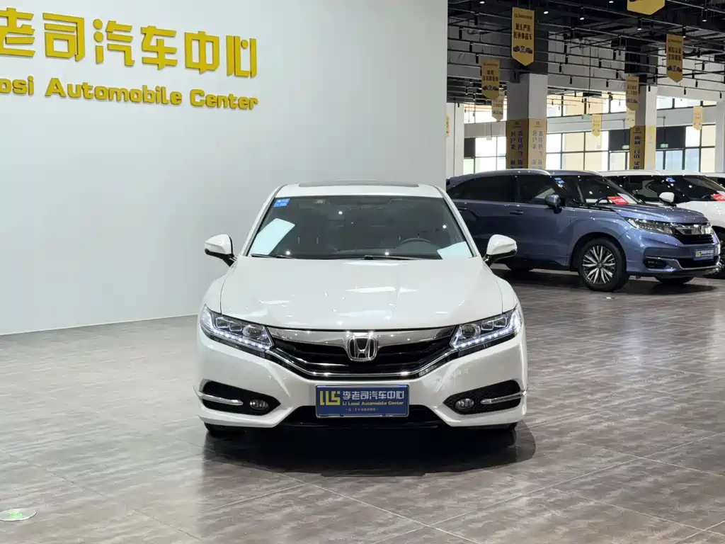 Honda Spirior 2017 — фото 4