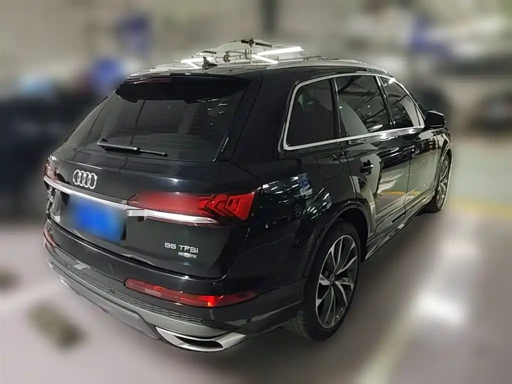 Audi Q7 2021 — фото 12