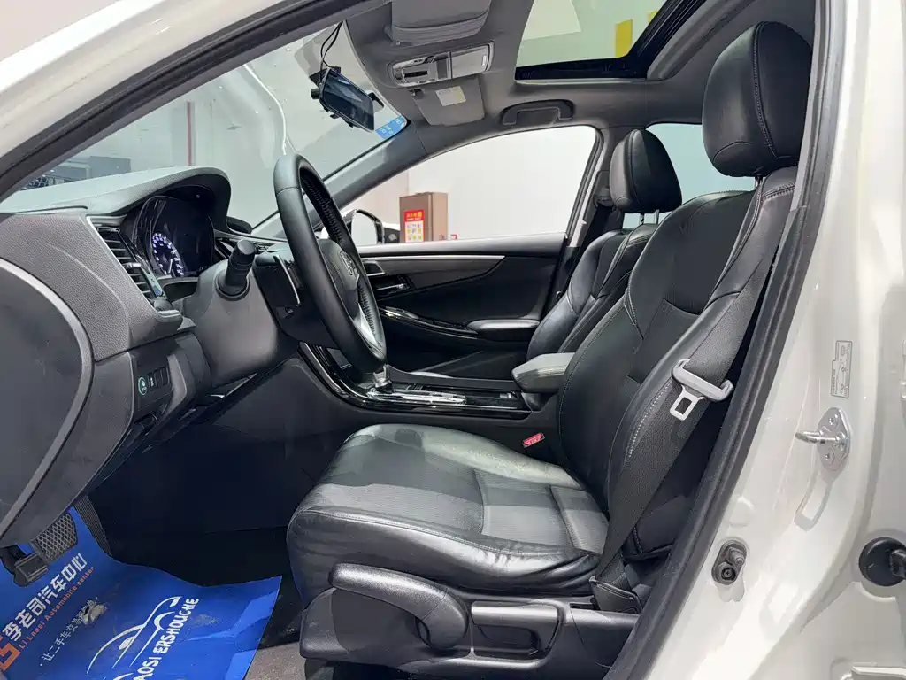 Honda Spirior 2017 — фото 16