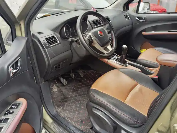 Dongfeng Jingyi X5 2015