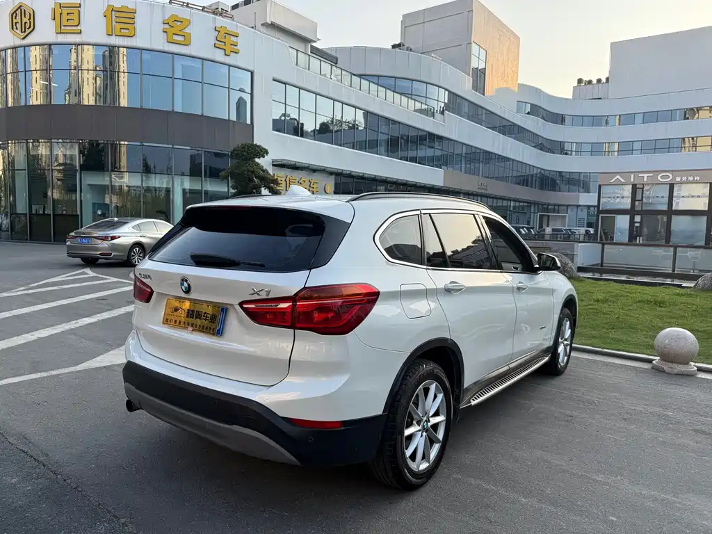 BMW X1 2018 — фото 11