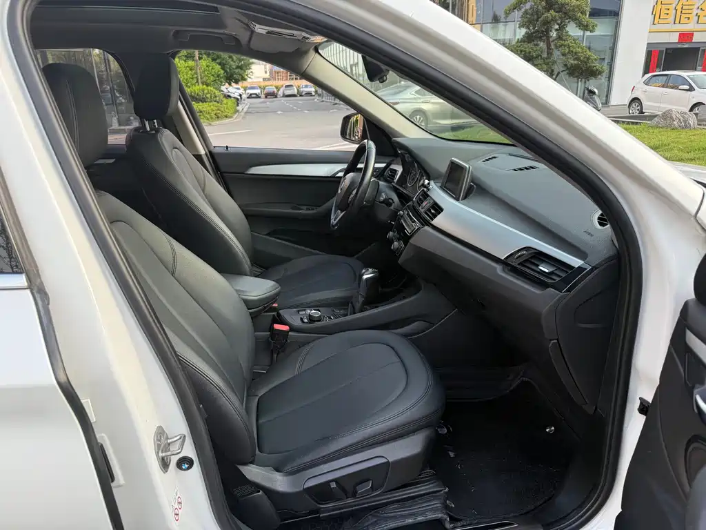 BMW X1 2018 — фото 19