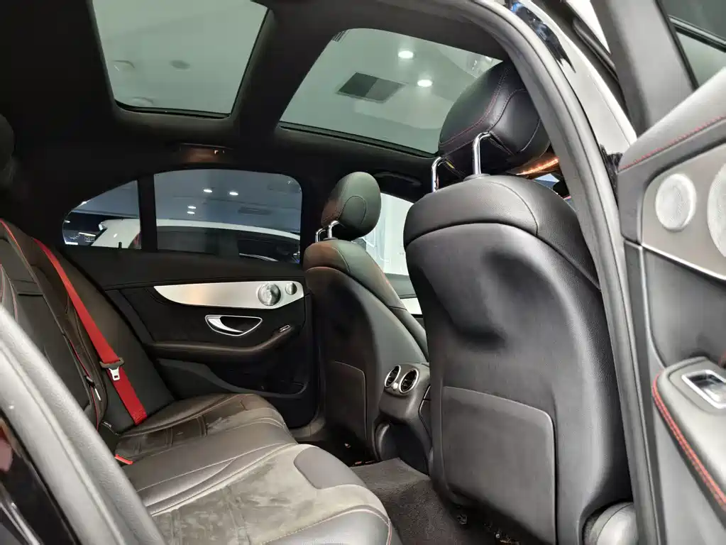 Mercedes-Benz C-Class AMG 2020 — фото 11