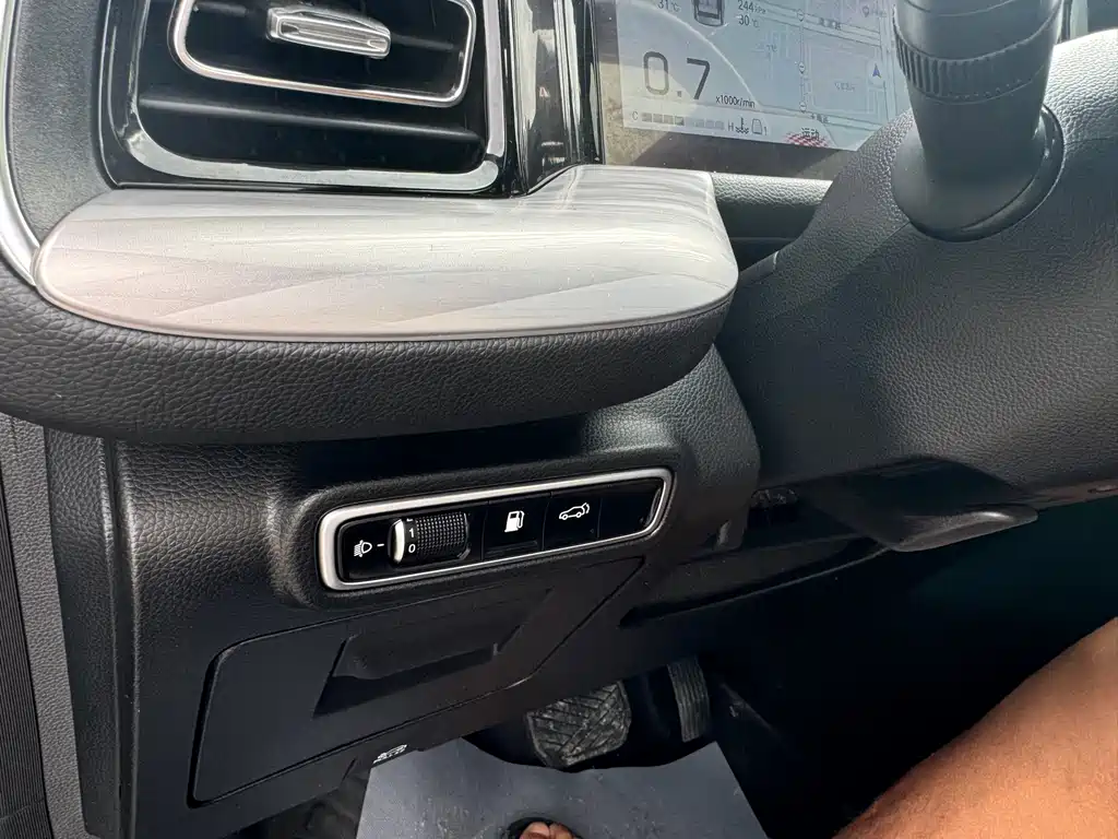 GAC Motor Trumpchi GS8 2023 — фото 18