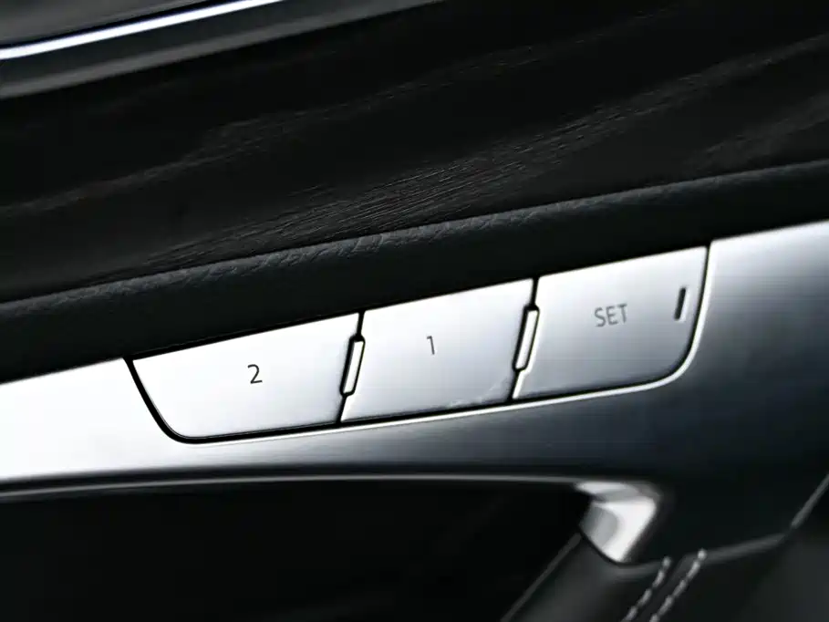 Audi A6L 2024 — фото 23