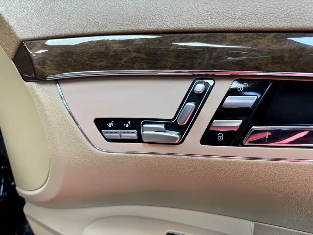 Mercedes-Benz S-Class 2011 — фото 15
