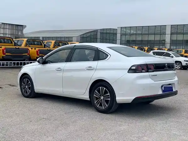 Peugeot 308 2016