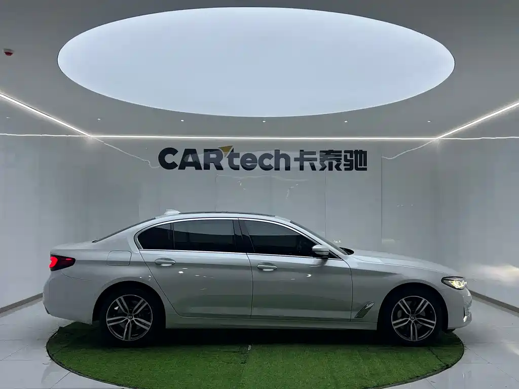 BMW 5 Series 2022