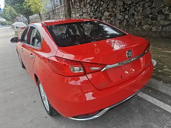 Zotye Z500 2015