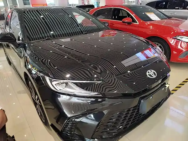 Toyota Camry 2025