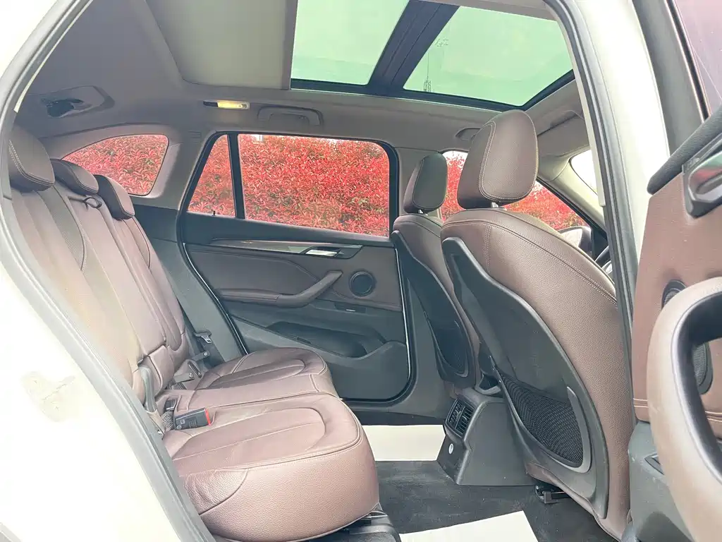BMW X1 2018 — фото 13