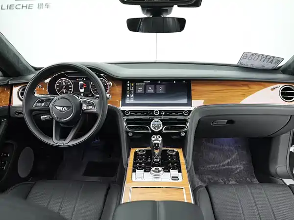 Bentley Flying Spur 2021