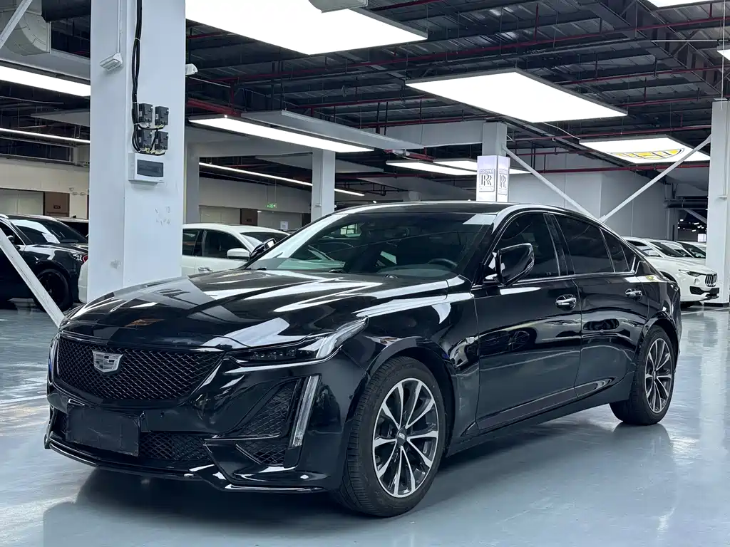 Cadillac CT5 2024 — фото 1