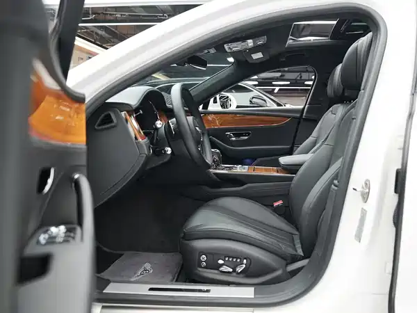 Bentley Flying Spur 2021