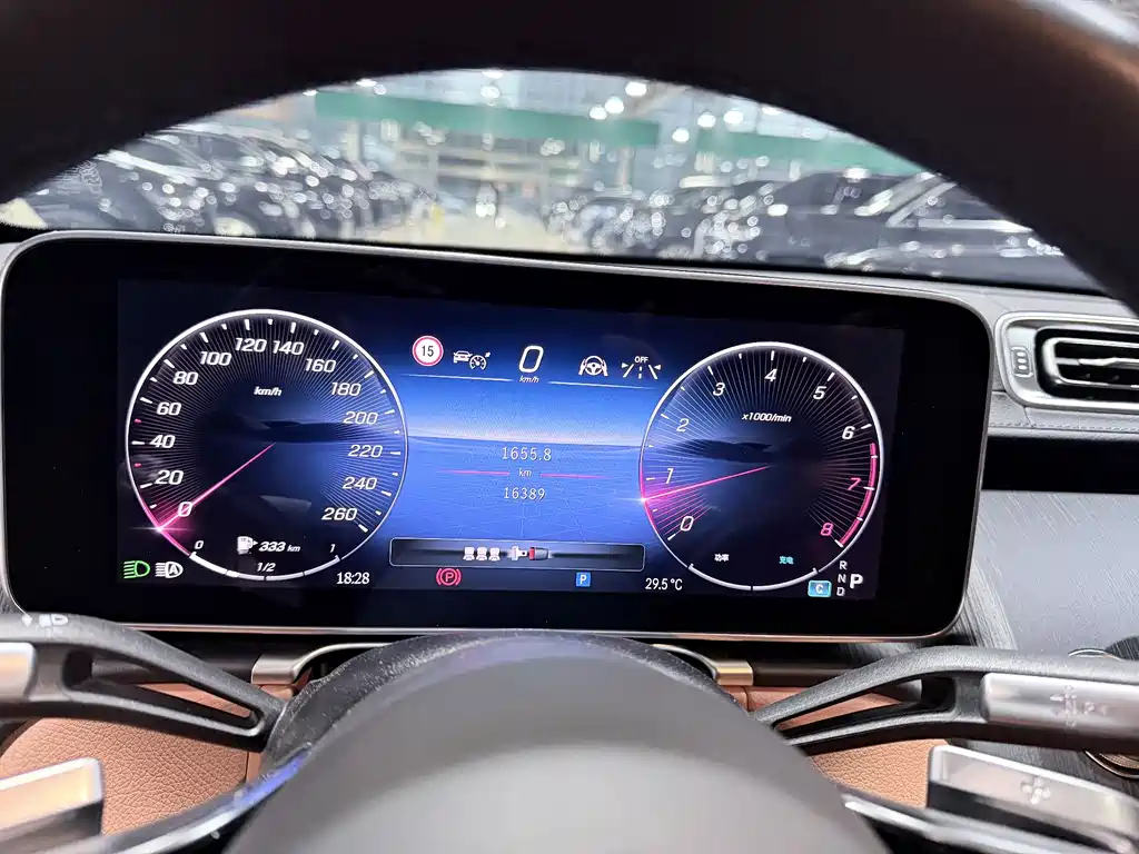 Mercedes-Benz S-Class 2025 — фото 4