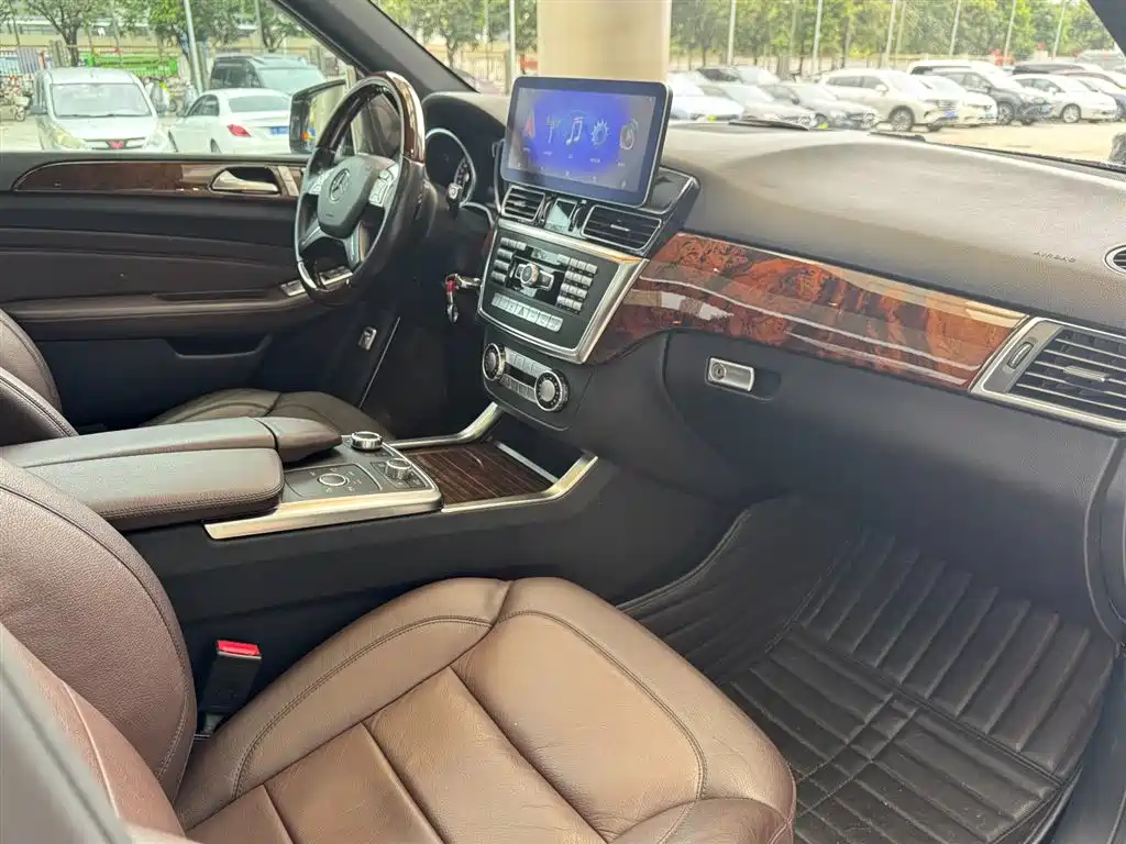 Mercedes-Benz M-Class 2015 — фото 12