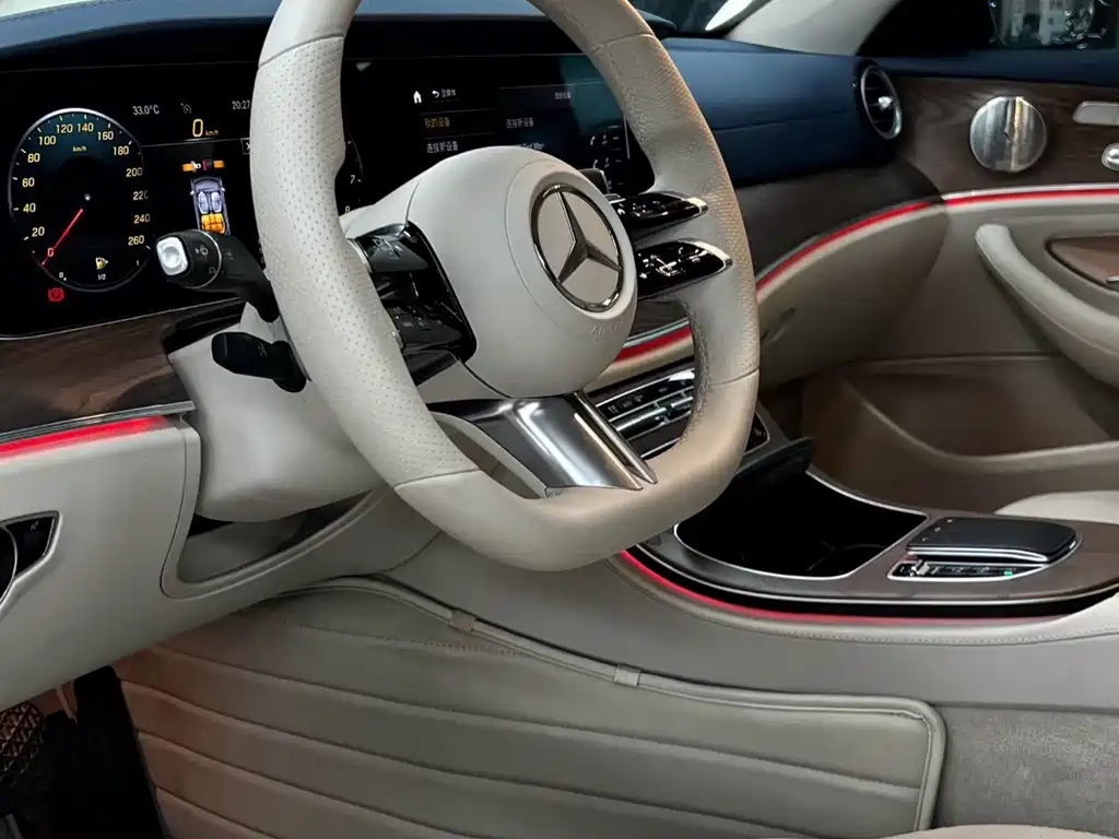 Mercedes-Benz E-Class 2021