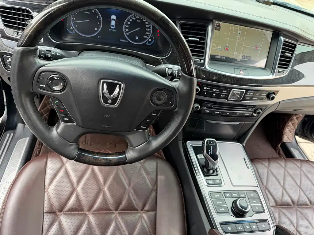 Hyundai Equus 2014 — фото 13