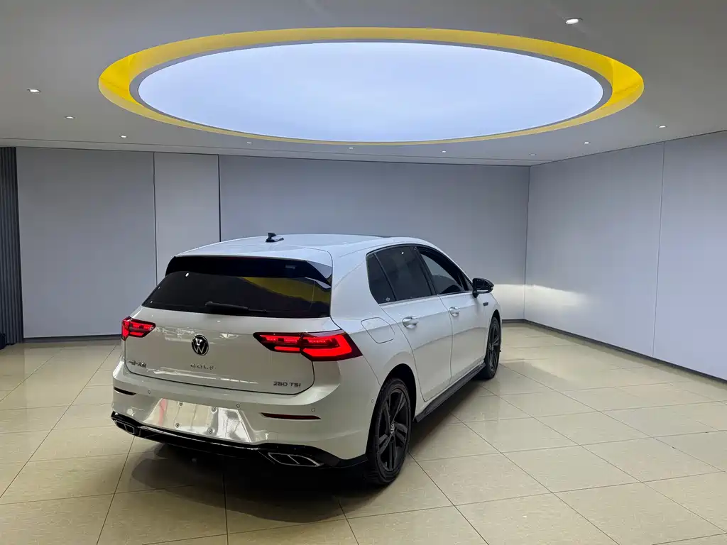 Volkswagen Golf 2022