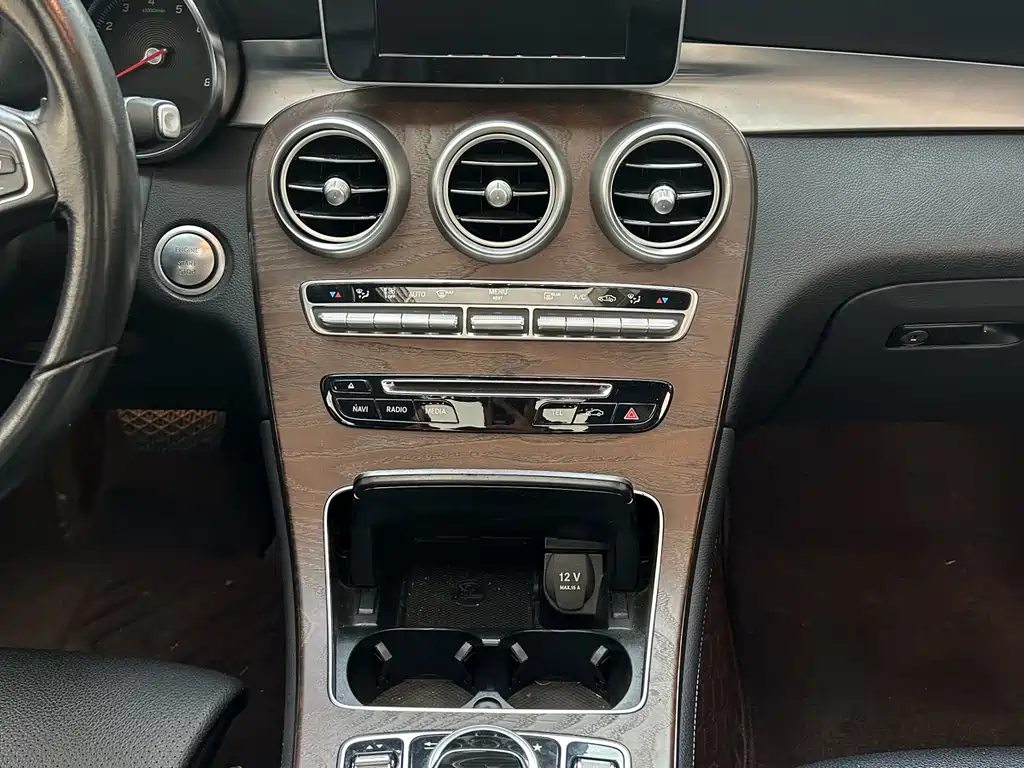 Mercedes-Benz GLC 2019 — фото 12