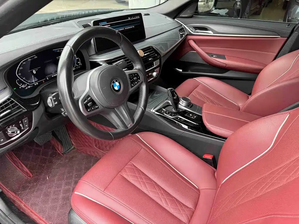 BMW 5 Series New Energy 2021 — фото 8