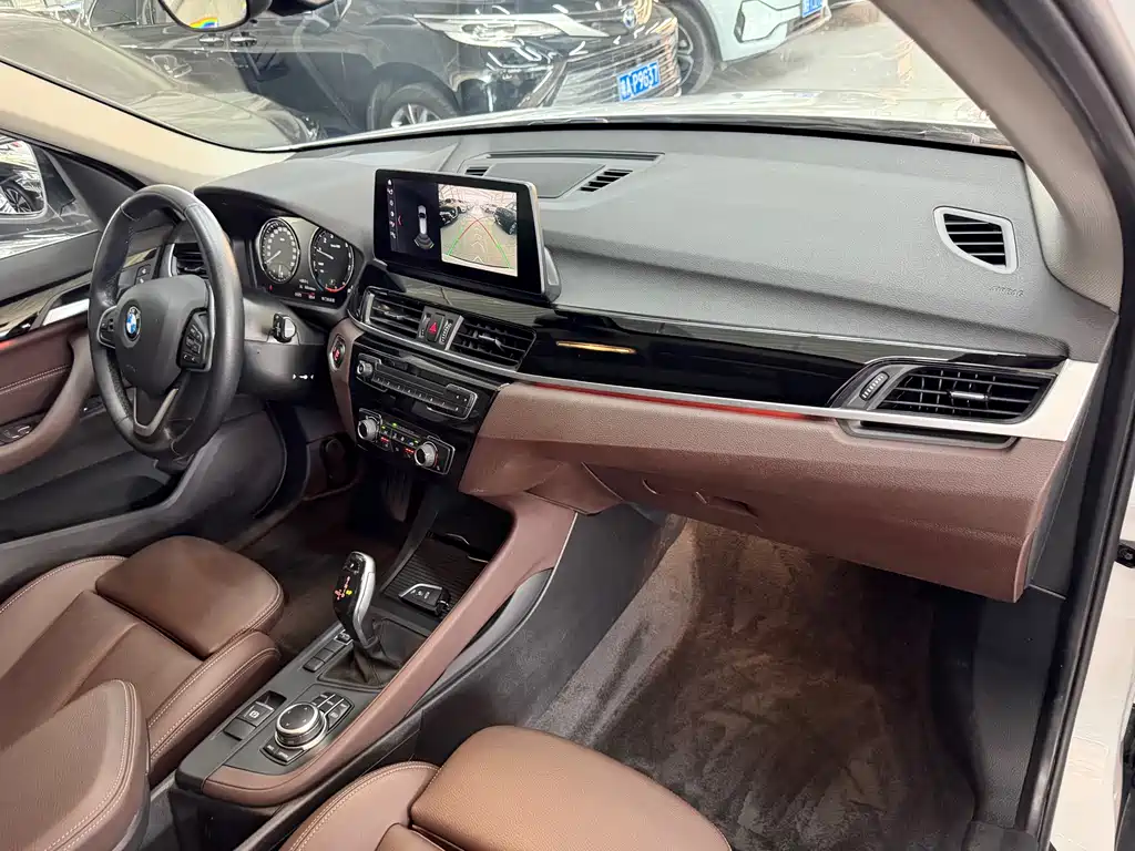 BMW X1 2022 — фото 18