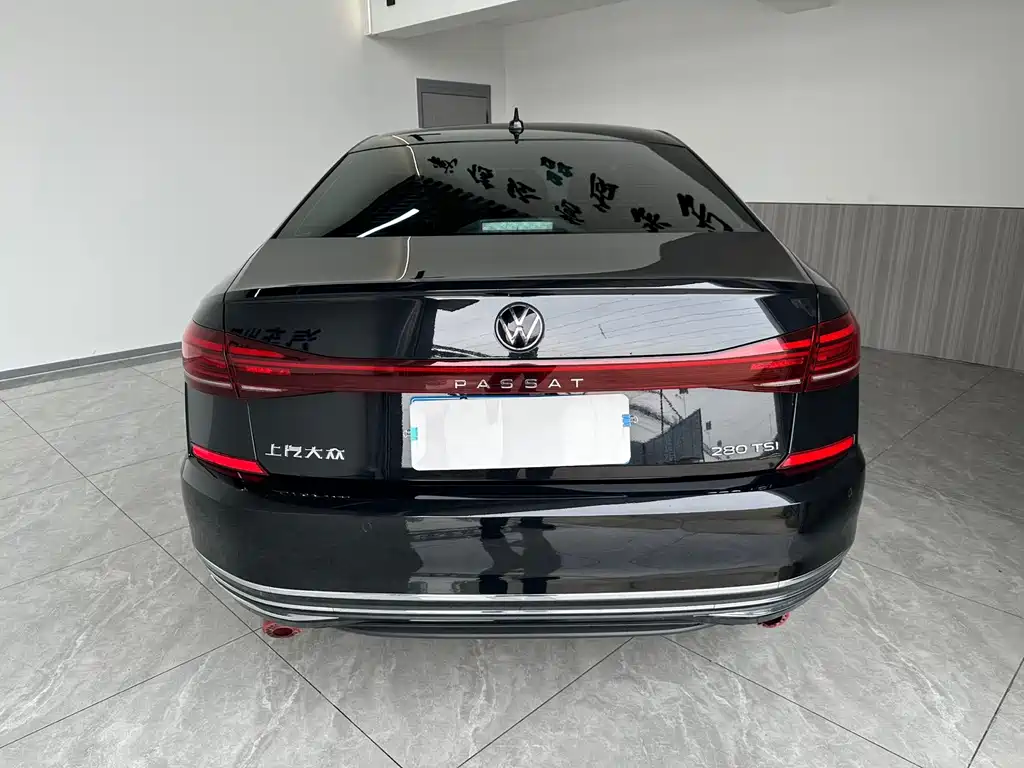 Volkswagen Passat 2023