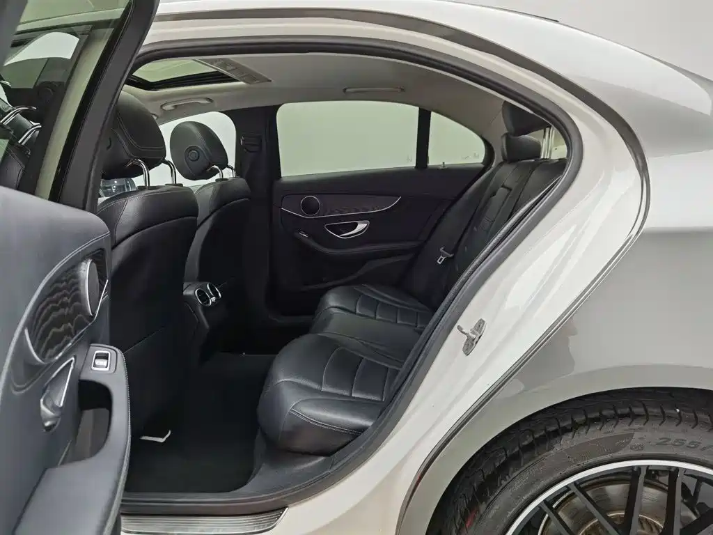 Mercedes-Benz C-Class 2015 — фото 15