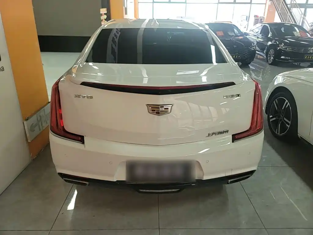 Cadillac XTS 2018 — фото 6