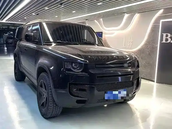 Land Rover Defender 2020